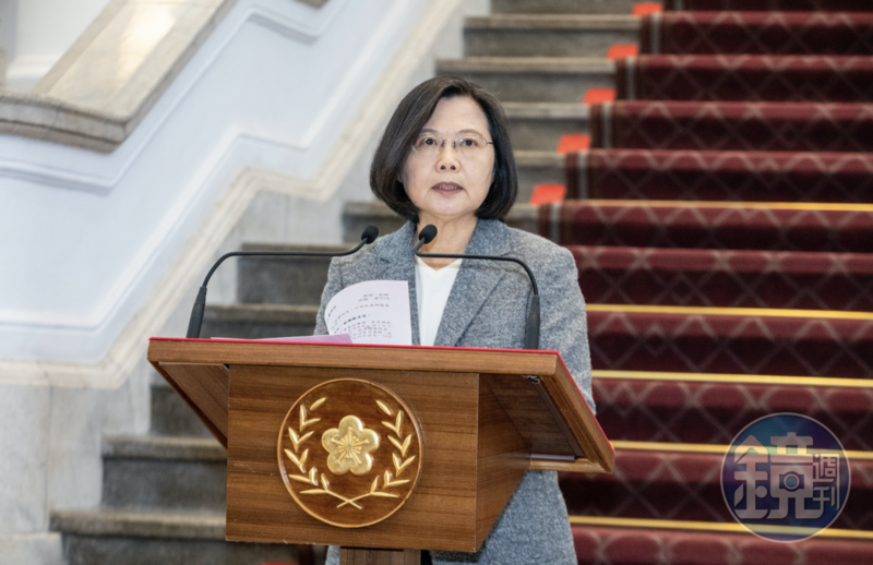 蔡英文幫陳柏惟打氣。（本刊資料照）