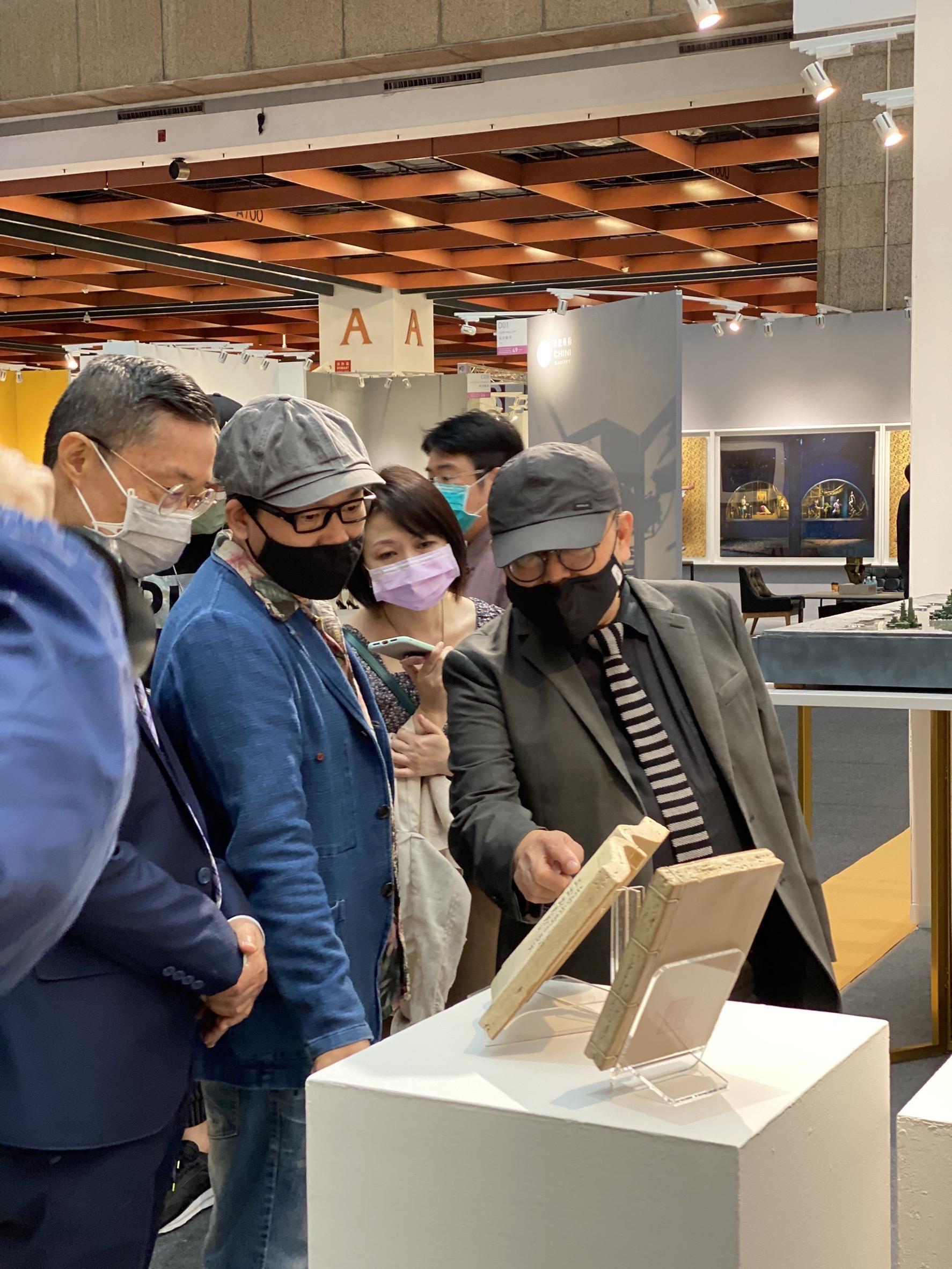方文山開展時在現場解說。(索卡藝術提供)