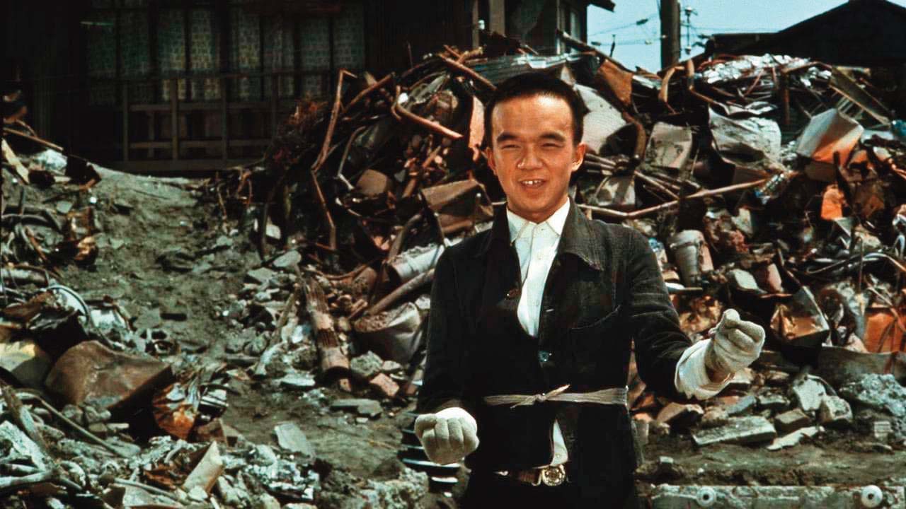 黑澤明電影《電車狂》的母子情映對《瀑布》的母女情，隔空對話。（翻攝自www.themoviedb.org）