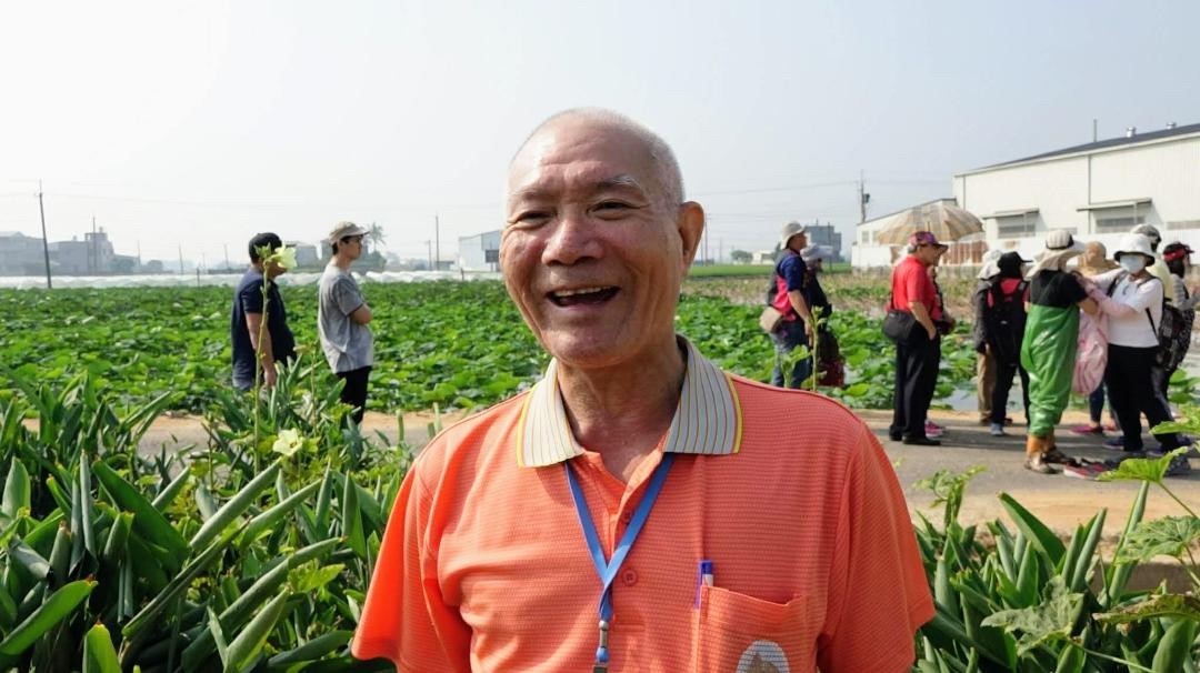 《老鷹之手》監製賴萬鎮是賴麗君的國中老師，他任職民雄文教基金會執行長期間為該片奔走募資。（天馬行空提供）