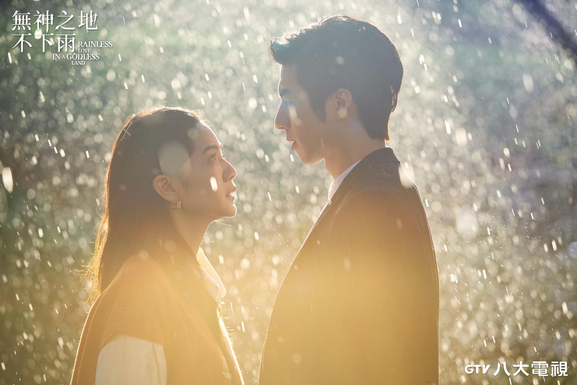 《無神之地不下雨》深獲粉領族喜愛，（左起）曾之喬、傅孟柏。（三鳳製作提供）