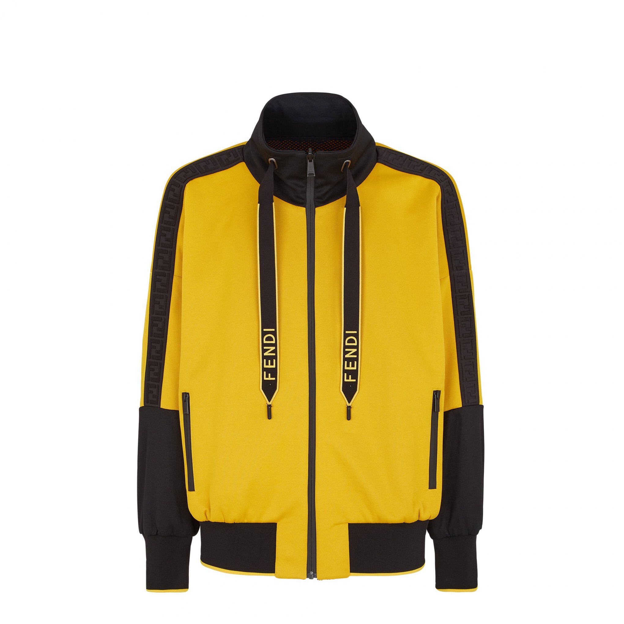Ski滑雪系列男士雙面穿FF LOGO外套。NT56,000(FENDI提供)