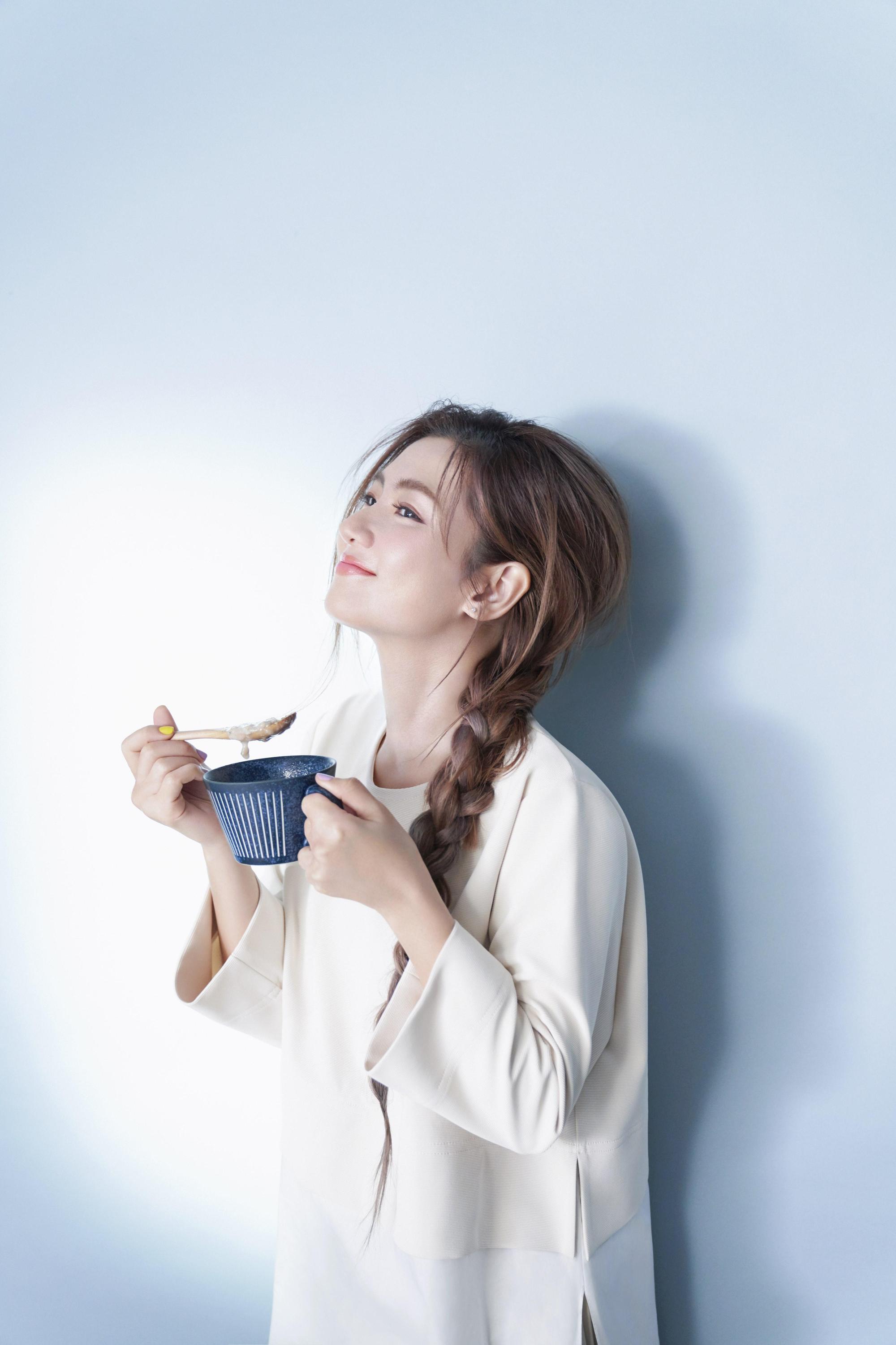 Selina任家萱跨足的食品副業「任性eat下」屆滿週年。(任性eat下提供)
