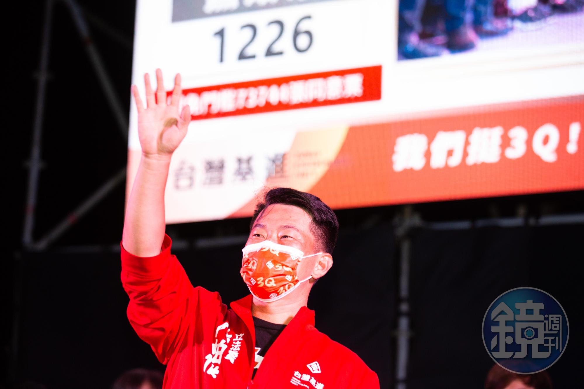 時任基進黨發言人陳柏惟遭桃園市議員詹江村控「賺紅錢」。（資料照）