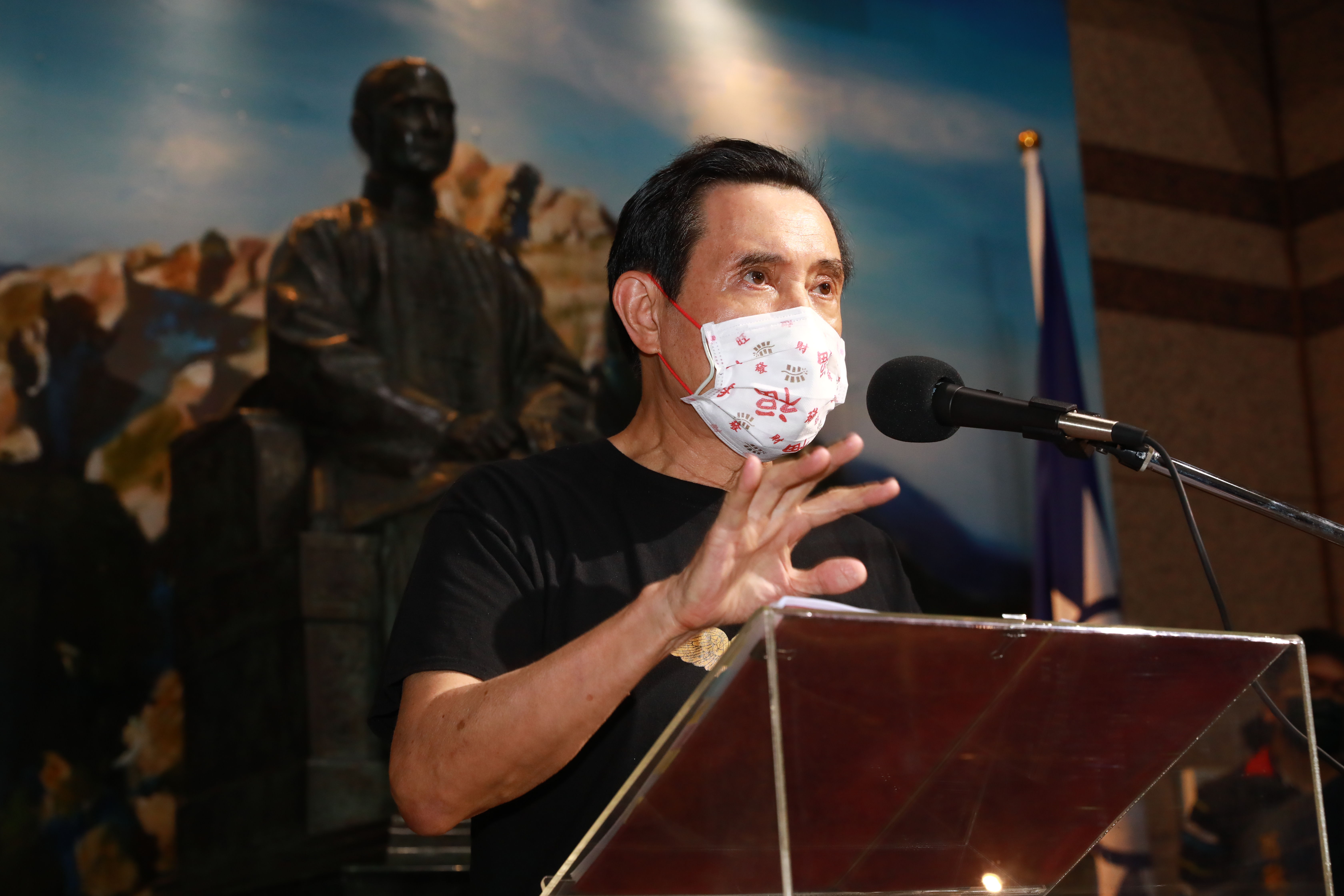 前總統馬英九涉三中案一審獲判無罪後，發出聲明砲轟檢方。