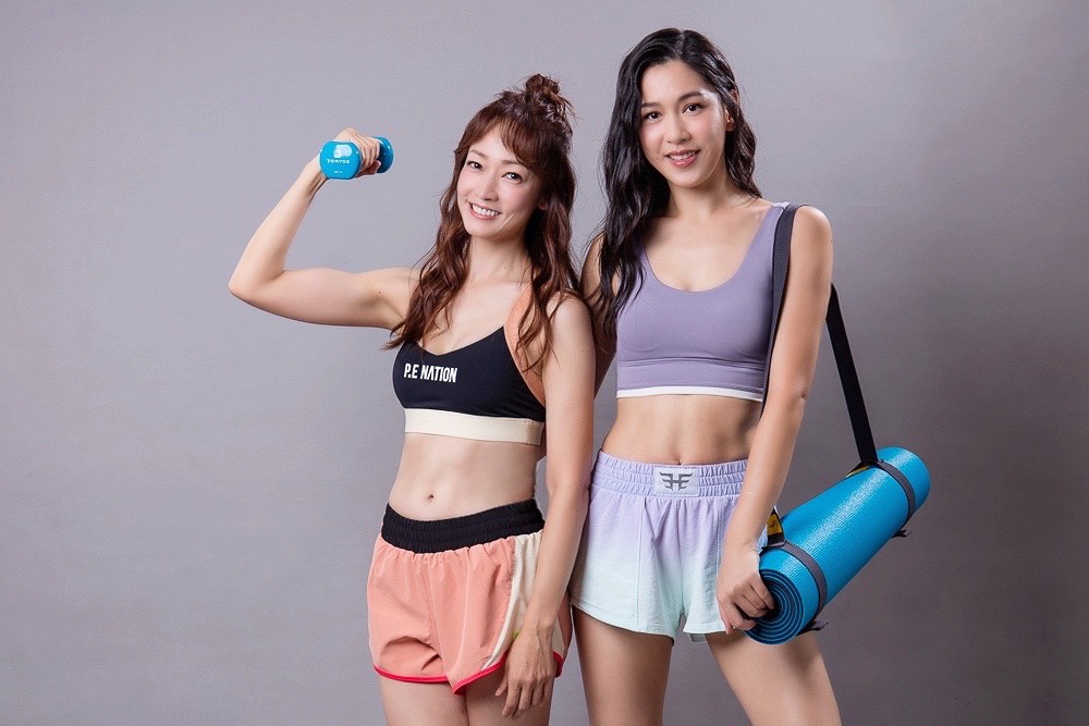 潘慧如和張家慧為新書上通告宣傳。（球狀星團提供）