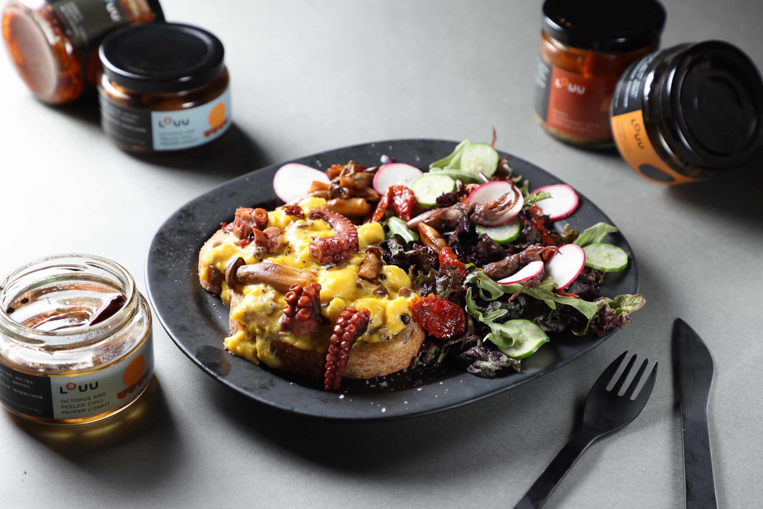 食物設計師陳小曼推出保存食品牌「LOUU露物」，開罐即可為料理增添豐富滋味。