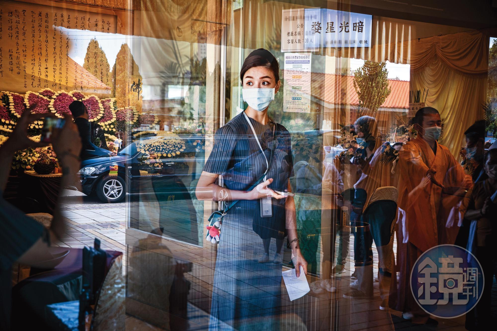 入行11年，許伊妃看過各式告別祭儀。她建議大家最好在生前規劃一場專屬於自己和家人的告別式，才能真正療癒人心。