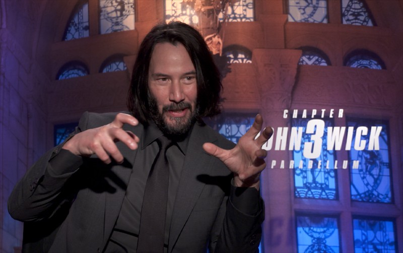 基努李維大方送給特技演員一人一支勞力士，引起影迷的熱議。（翻攝IMDB）