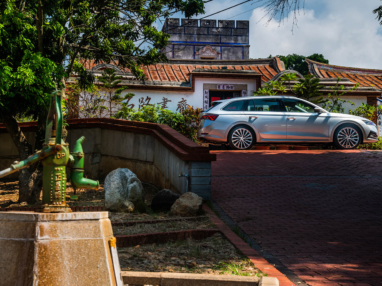 【鏡車試駕】一家霸主 Škoda Octavia Combi 2.0 TSI 4X4