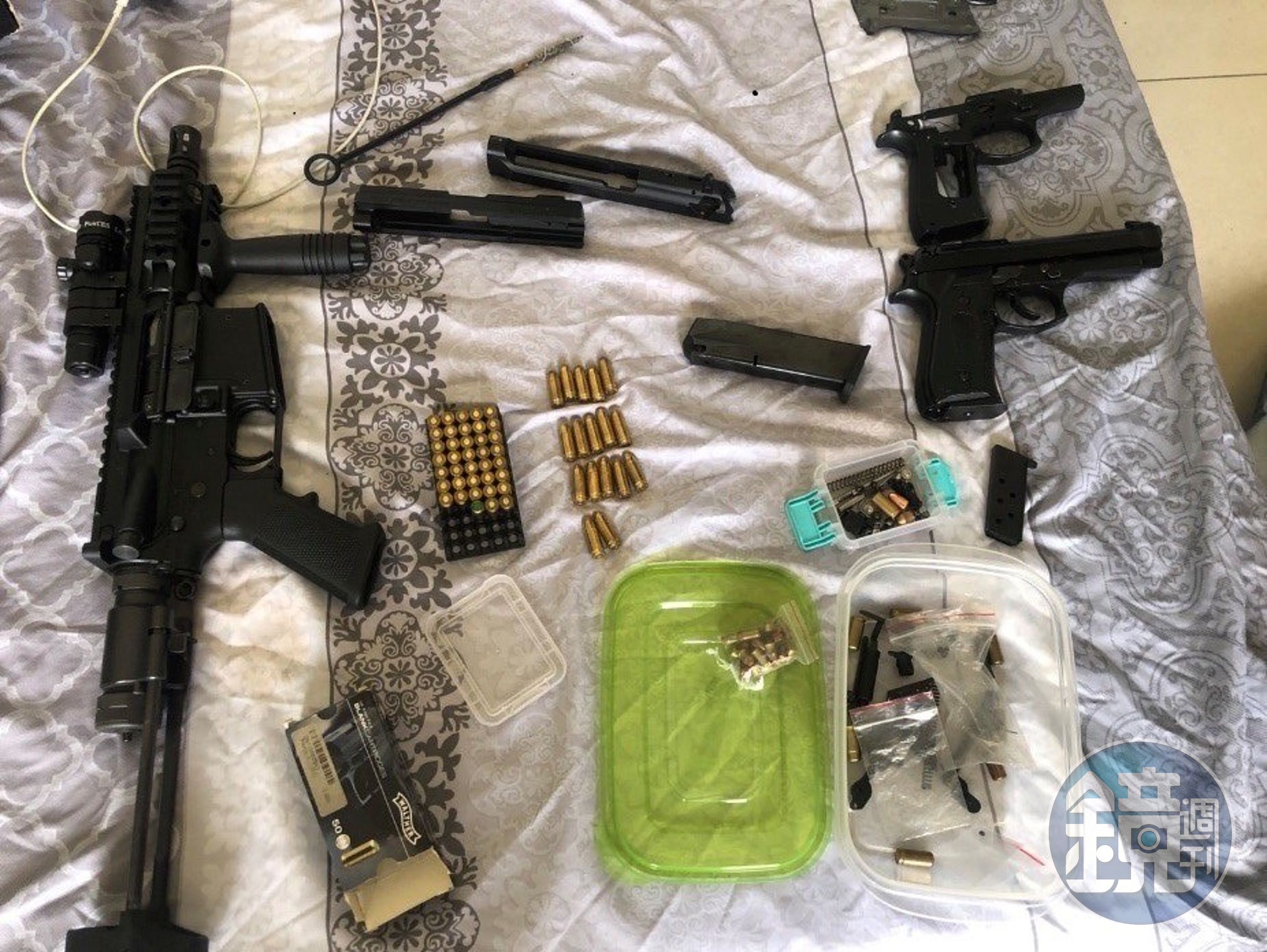 警方在林男住處起獲大批槍彈。（翻攝畫面）