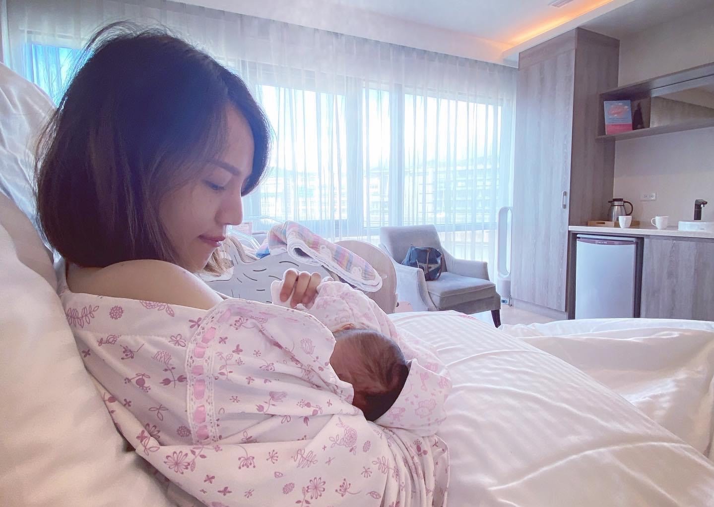 李國毅發文分享夫妻迎接寶寶心情。(翻攝自李國毅臉書)