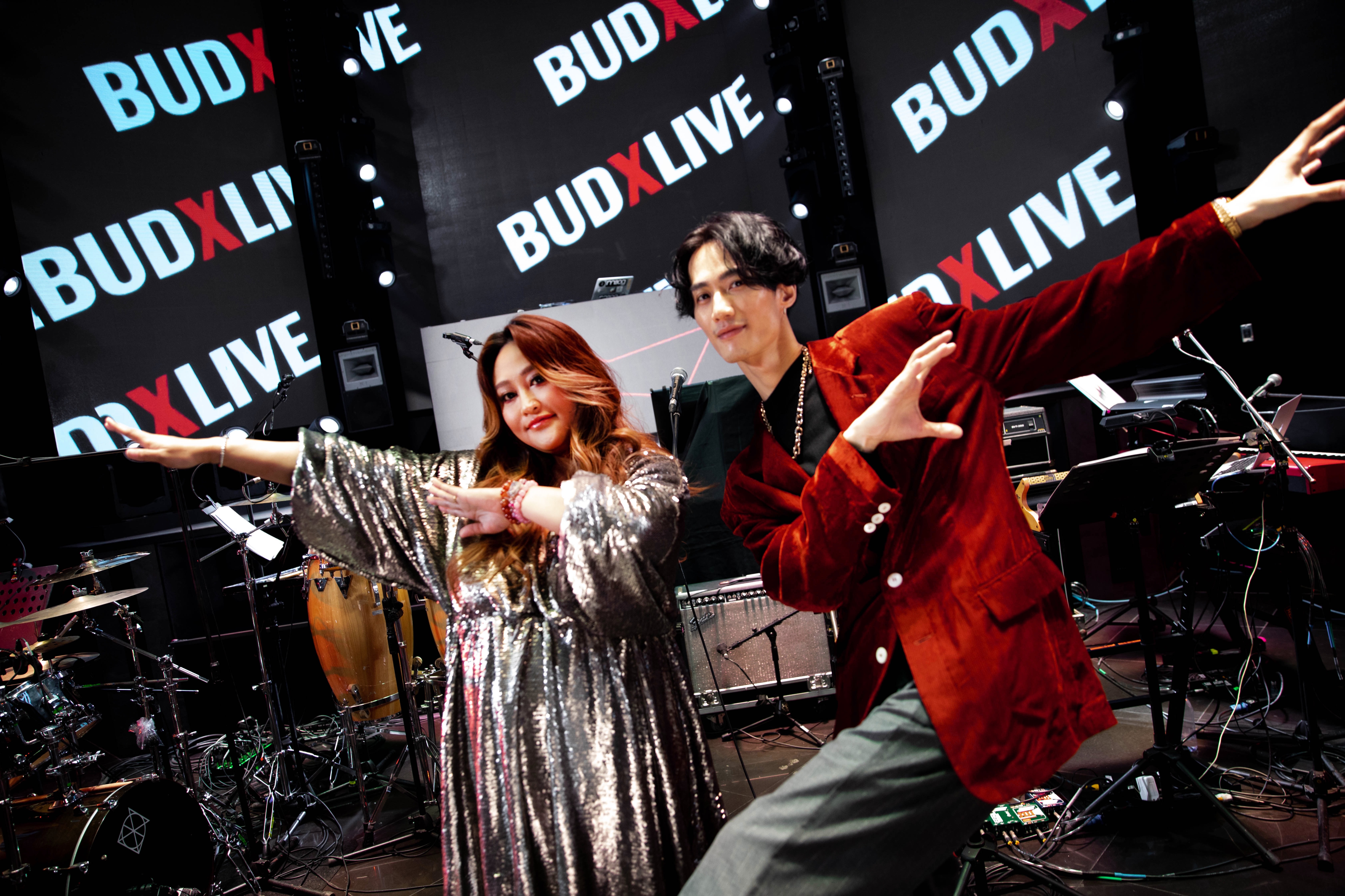 李英宏與家家首度合作，為啤酒商舉辦的線上演唱會演出。（聯鑫行銷股份有限公司提供）