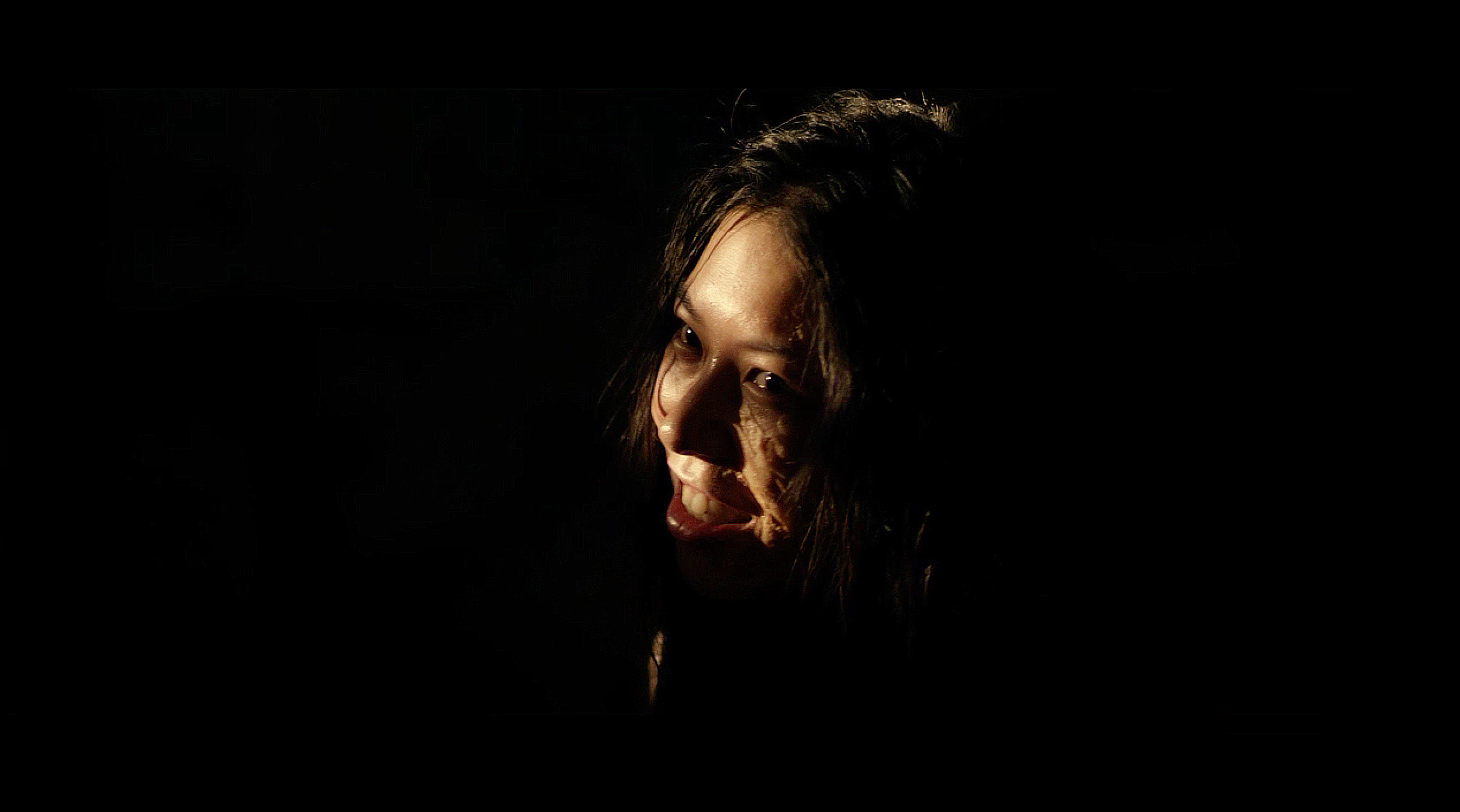 張學仁（Sarah）笑說在《Circle of Bones 骸骨之謎（暫譯）》的造型裝扮很像去參加萬聖節party。（張學仁提供）