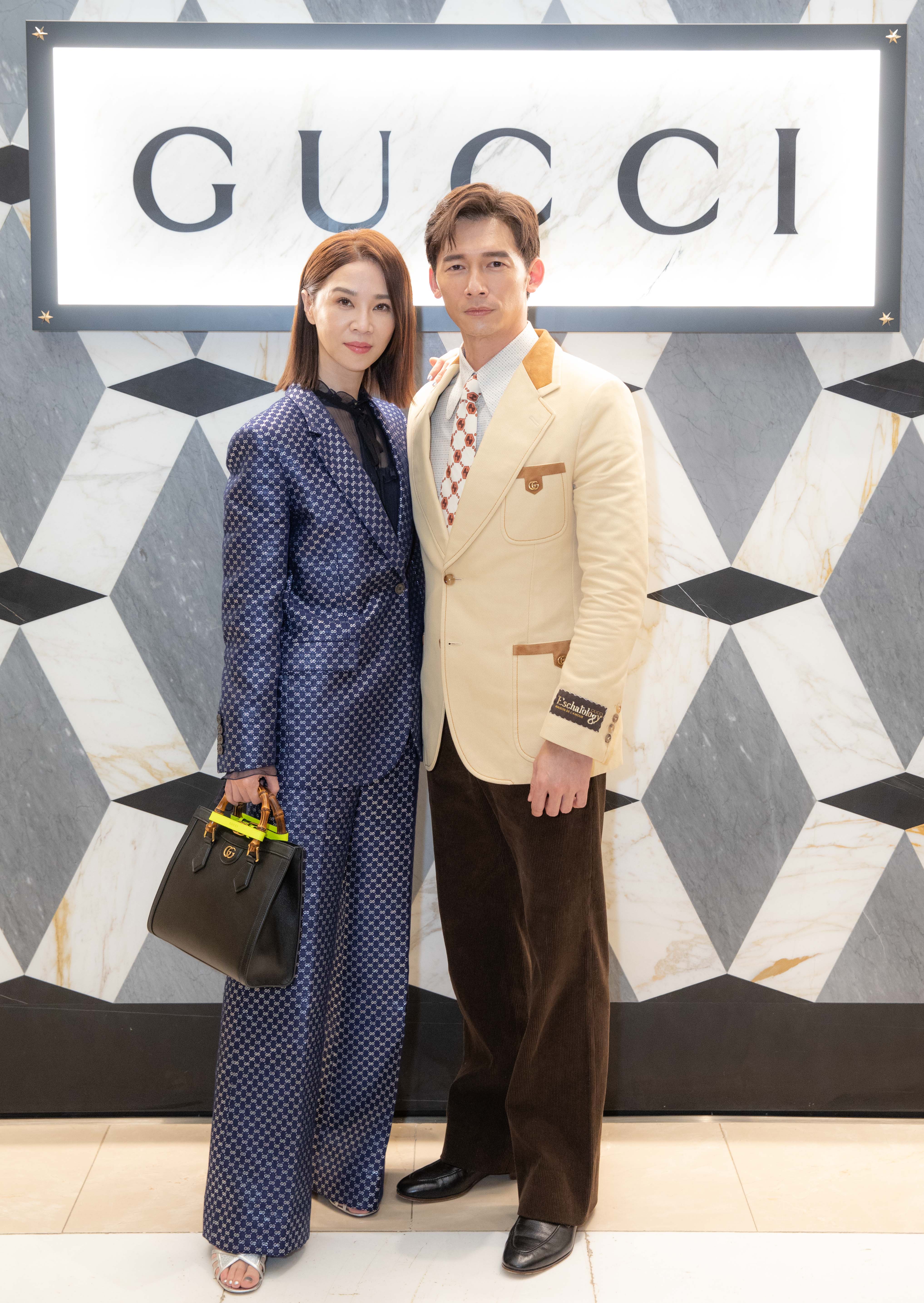 謝盈萱(左)與溫昇豪(右)出席GUCCI台南新光三越新天地專賣店開幕。(GUCCI提供)