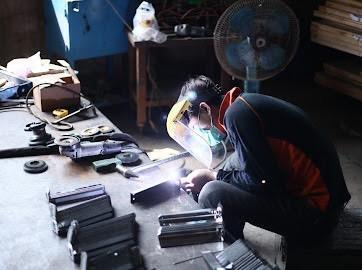 澄茂搭上國艦國造政策,負責製造軍艦操控台,成功打入國防軍事設備產業鏈。(澄茂企業提供)