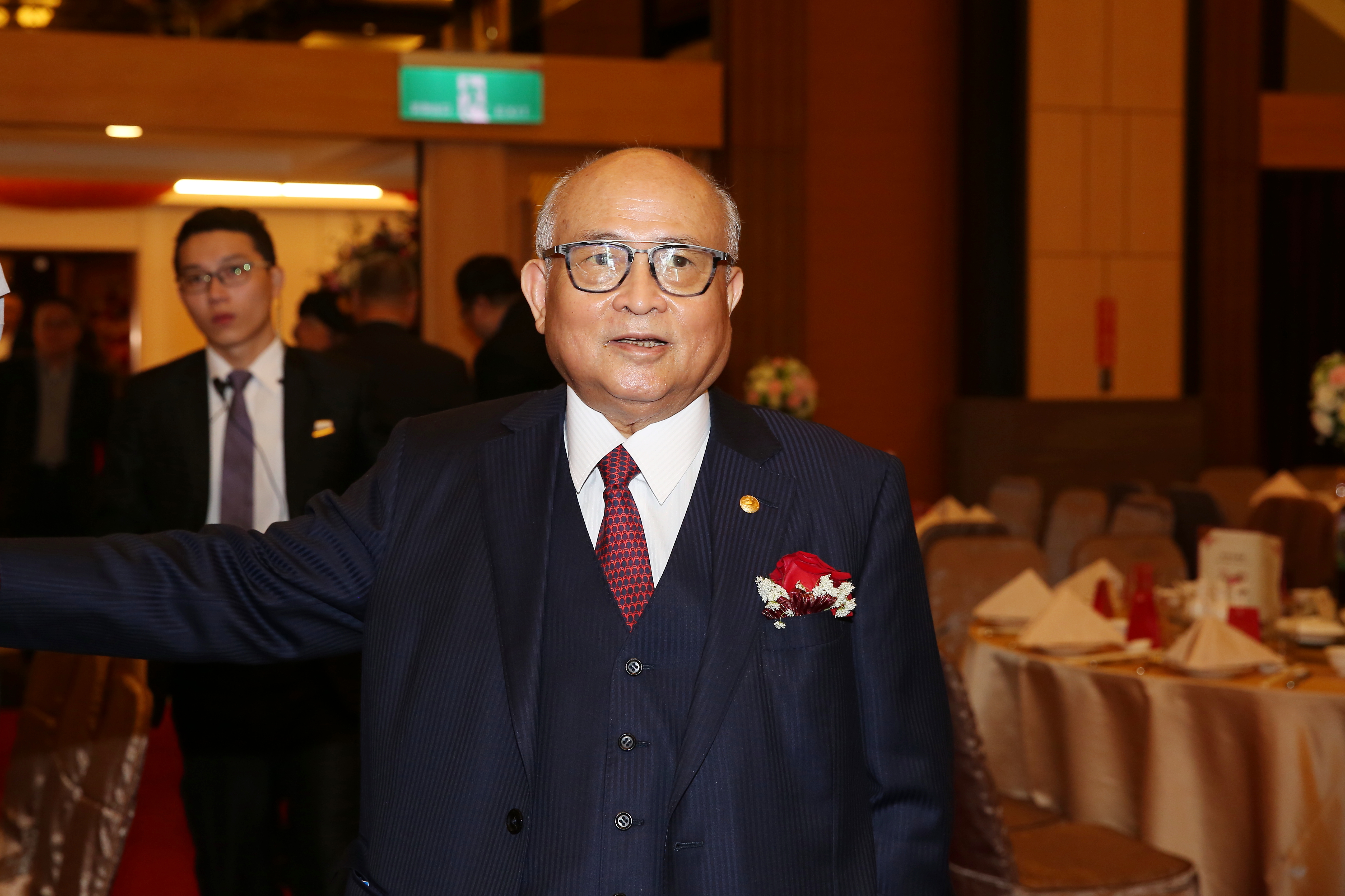 耐斯集團在陳哲芳帶領下，從生產清潔用品起家，目前旗下事業橫跨傳產、金融、科技。