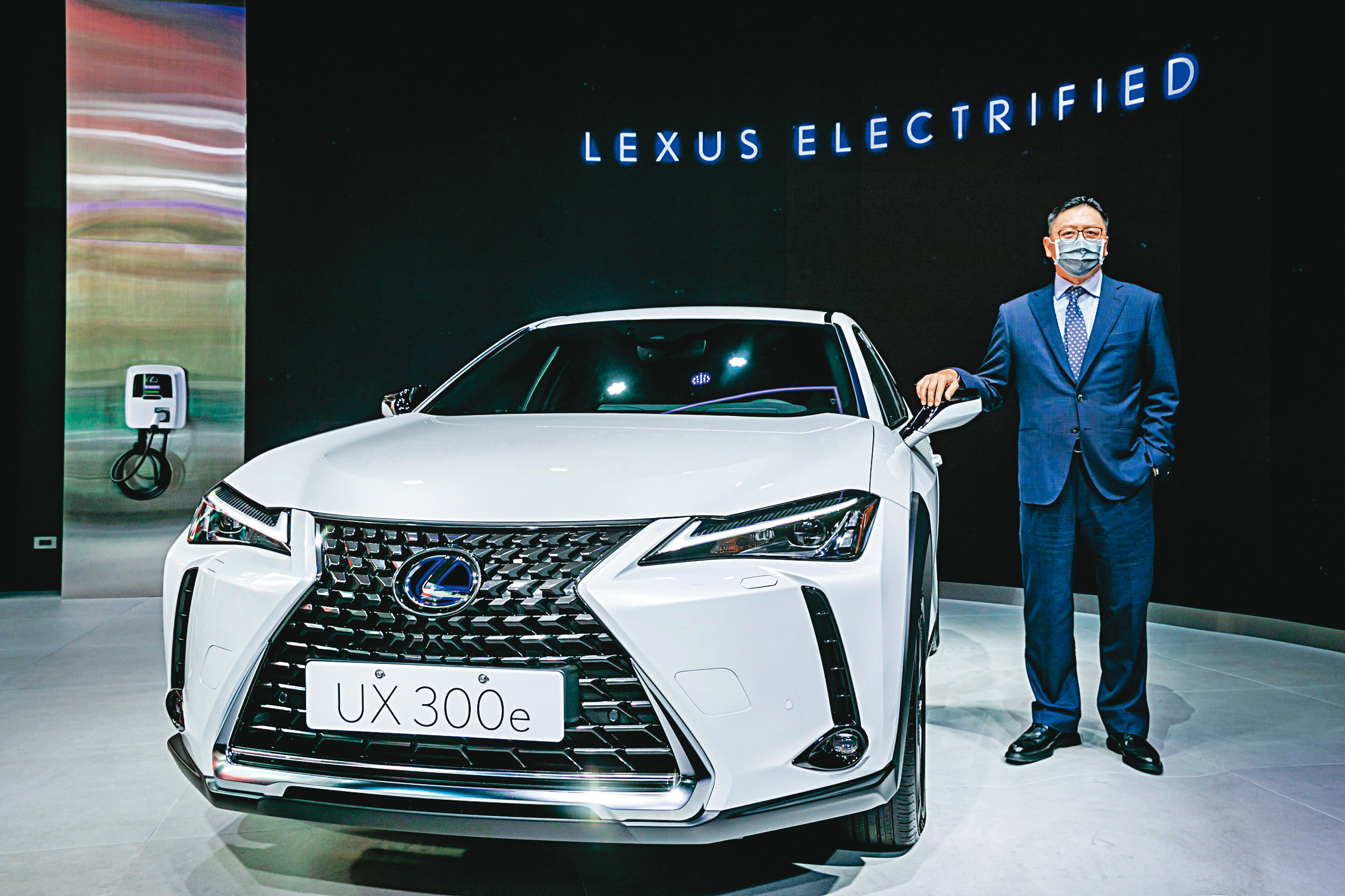 因應電動車需求，和泰汽車上個月首度導入LEXUS純電車來台，短短3天內就被預購一空。（和泰提供）