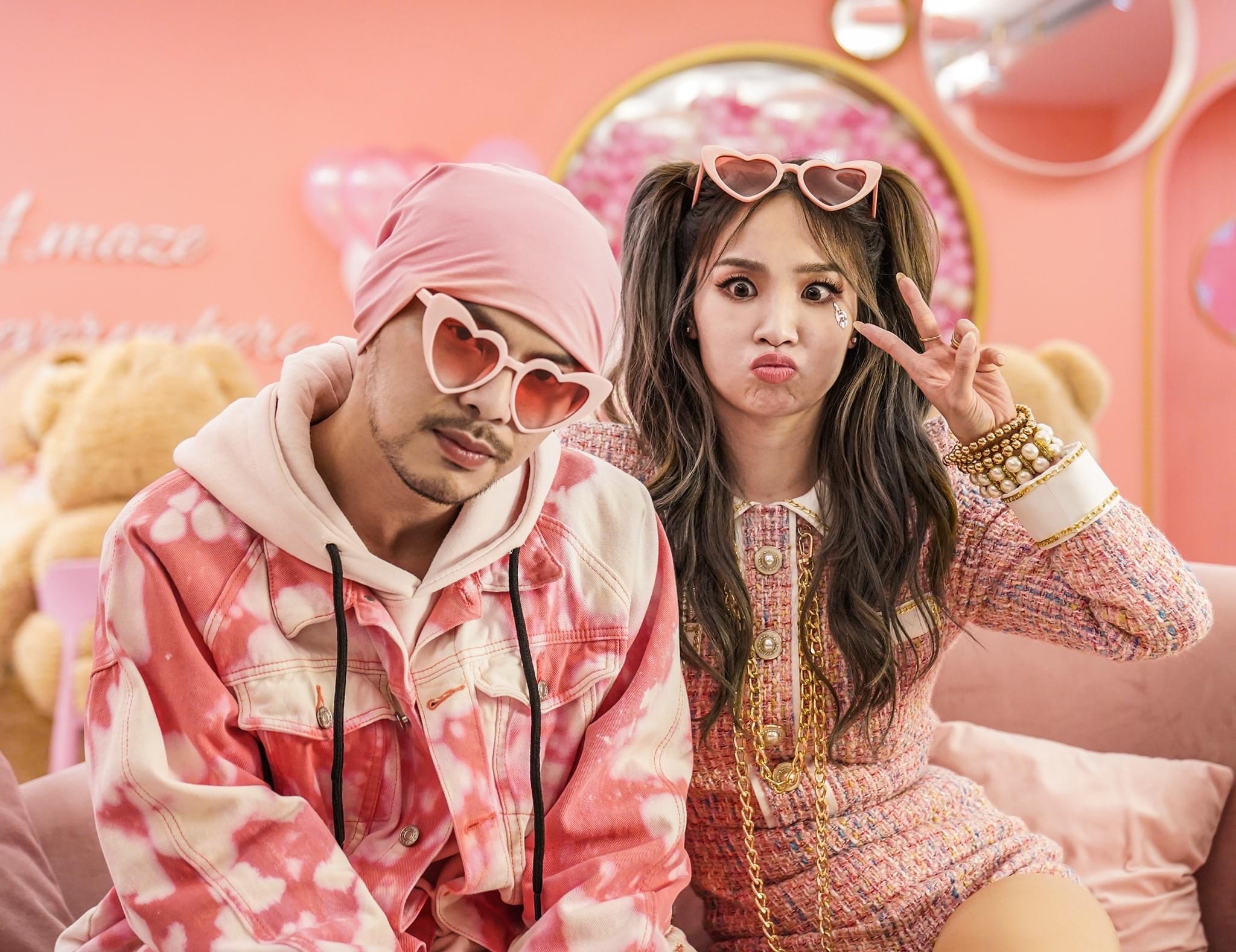 黃明志新歌〈玻璃心〉歌詞諷刺小粉紅。（摘自黃明志臉書）