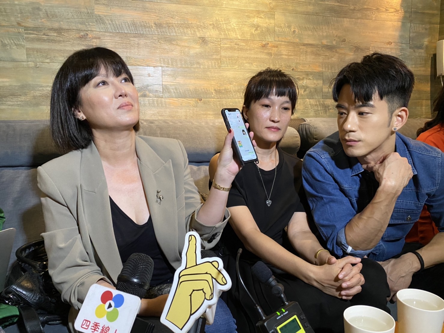 苗可麗分享龍劭華驟逝當天最後聲音。