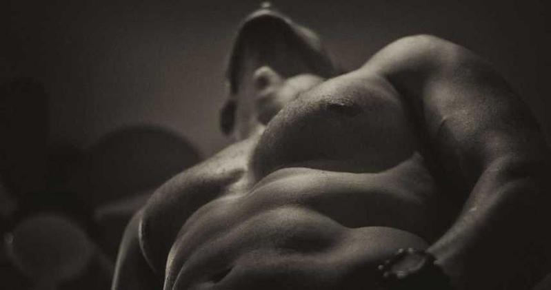 中國一名準新郎想要在婚禮上秀肌肉，到健身房上課，最後卻腦中風開刀。（示意圖，Pixabay）