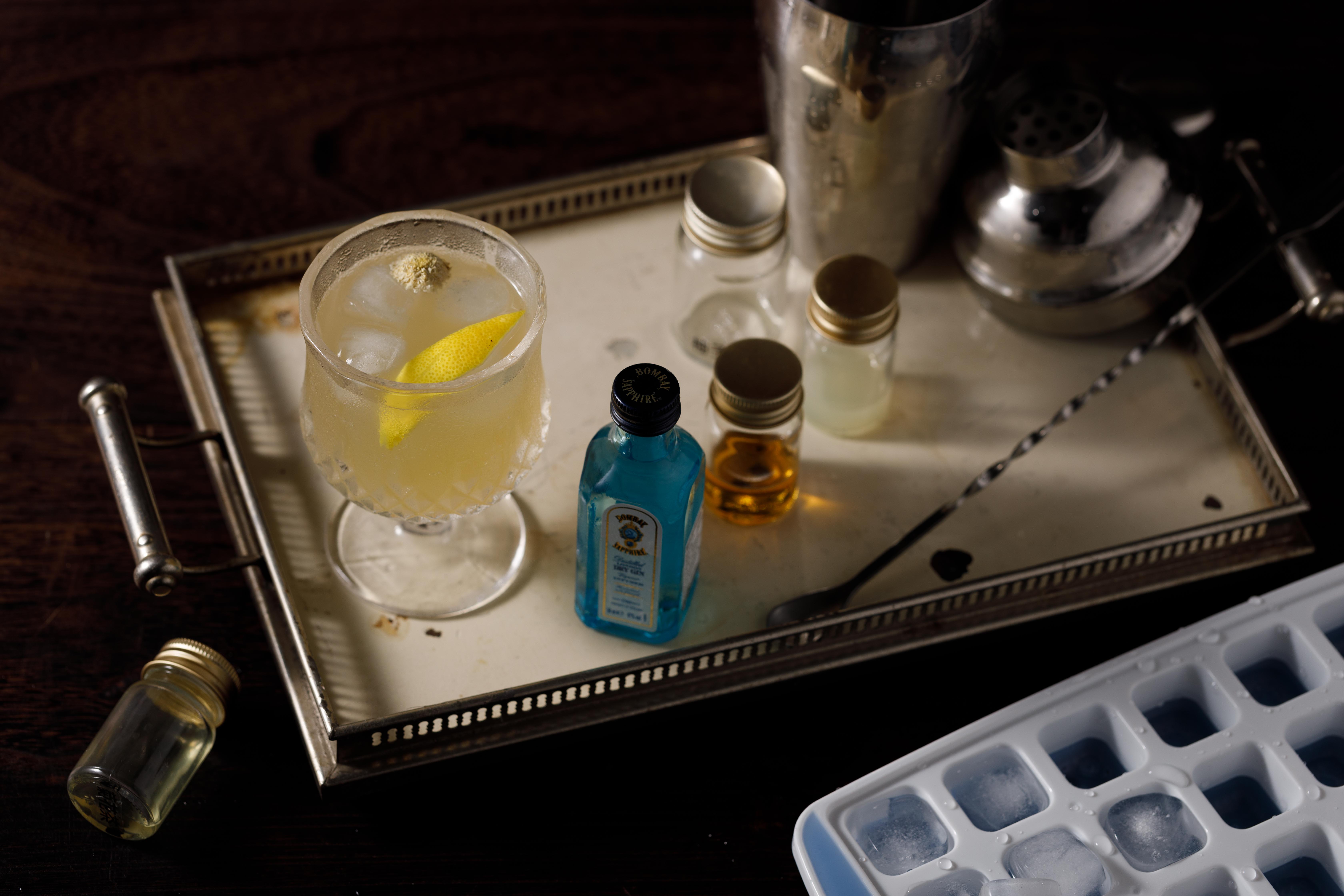 在家裡也能調酒，「美酒佳話On-air」線上課程可以使用居家調酒包進行調酒。