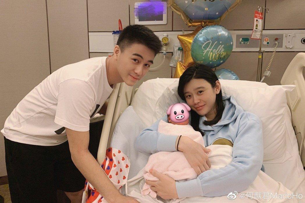 何猷君和奚夢瑤今年5月宣布懷了二胎,生下第一個兒子時,何猷君曾發微博。(翻攝自何猷君MarioHo微博)