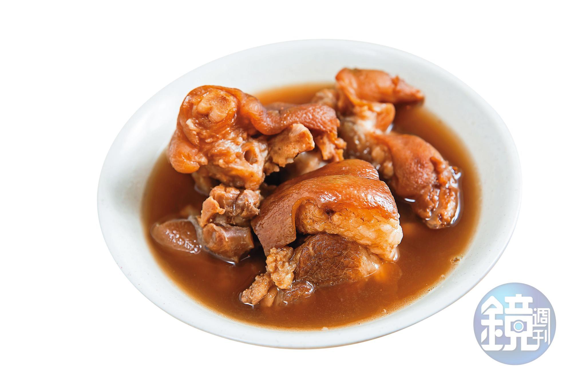 當歸豬腳Ｑ彈不爛，湯頭不油膩，中藥味濃厚。（80元∕份）