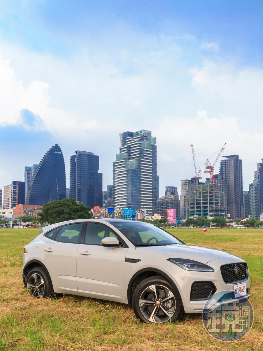 JAGUAR E-Pace P250 R-Dynamic SE