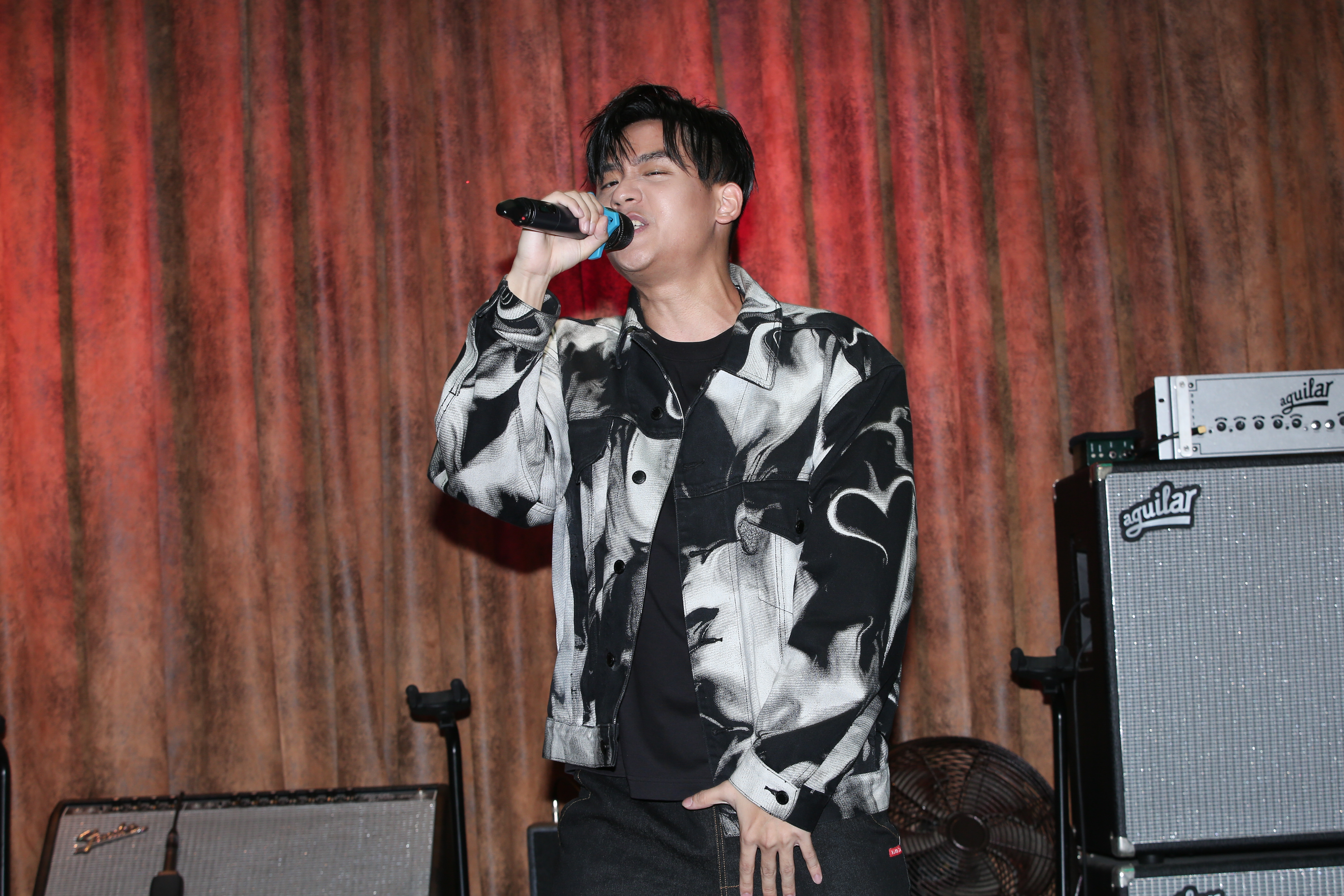 22歲饒舌新人李杰明為新專輯《李杰明同名專輯》造勢。