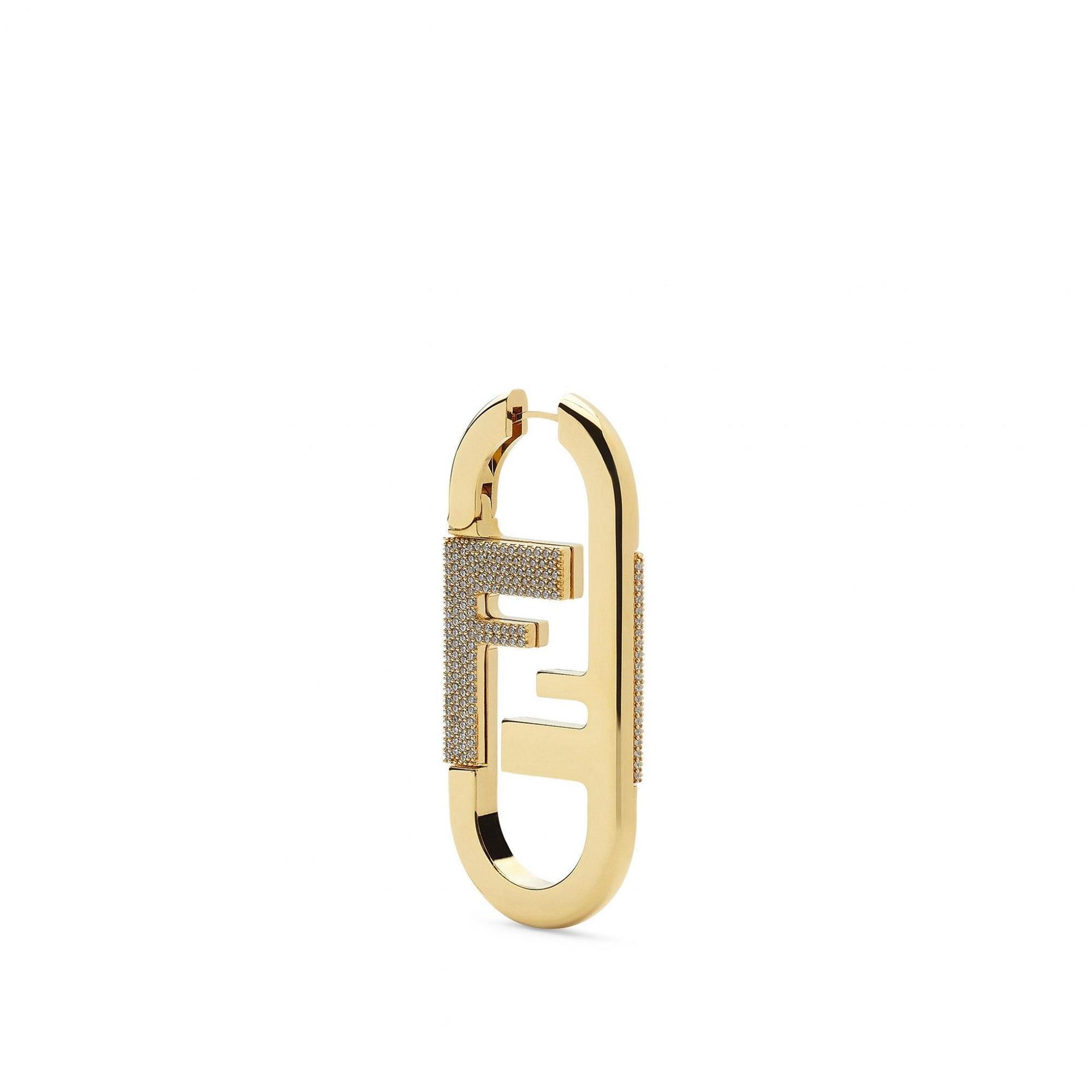 蔡依林同款的FENDI O'Lock系列造型耳環,NT$18,500。(FENDI提供)