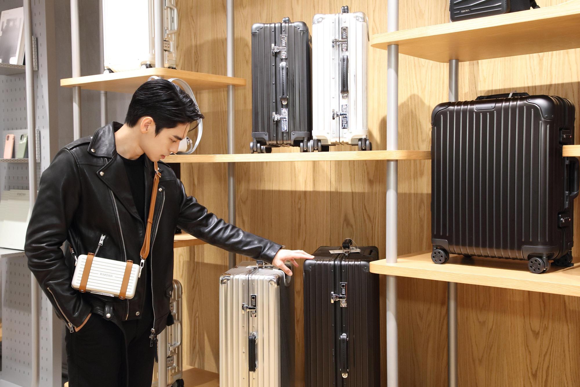 RIMOWA邀請品牌好友林柏宏預覽最新系列。(美之心提供)