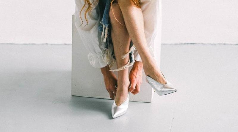 一名曾在銀行任職的女網友，吐露當年經歷了升職的暗黑潛規則。（示意圖，PEXELS）