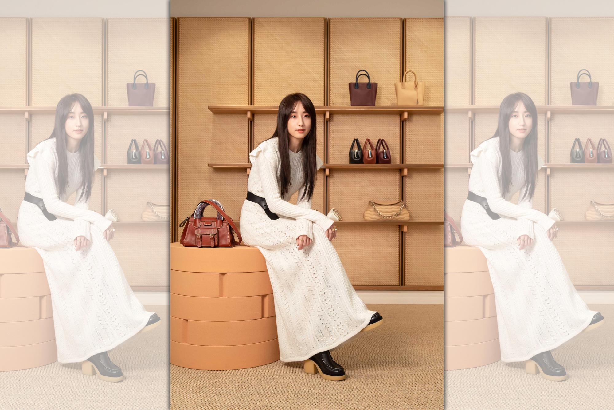 柯佳嬿出席Chloé SOGO忠孝館期間限定店開幕,身旁是她喜愛的Edith咖啡色迷你肩背提包搭配訂製羊毛手柄。NT$53,100 。(Chloé提供)