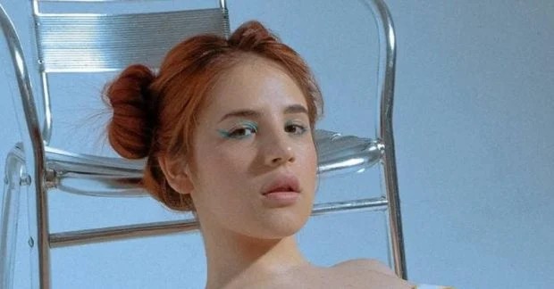 俄羅斯AV女星莉塔在景點前露出臀部打卡，遭判入獄服刑兩週。（翻攝Rita Fox IG）