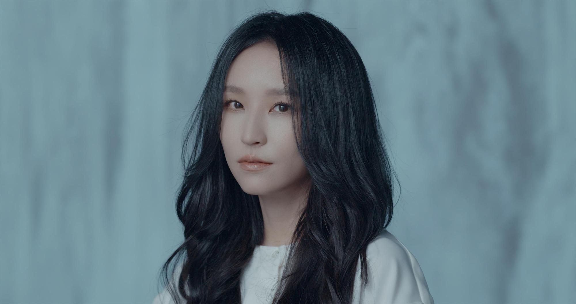 法蘭Fran唱的〈親密愛人〉成《梅豔芳》電影宣傳曲,這首歌有她與母親的親密回憶。(相映音樂提供)