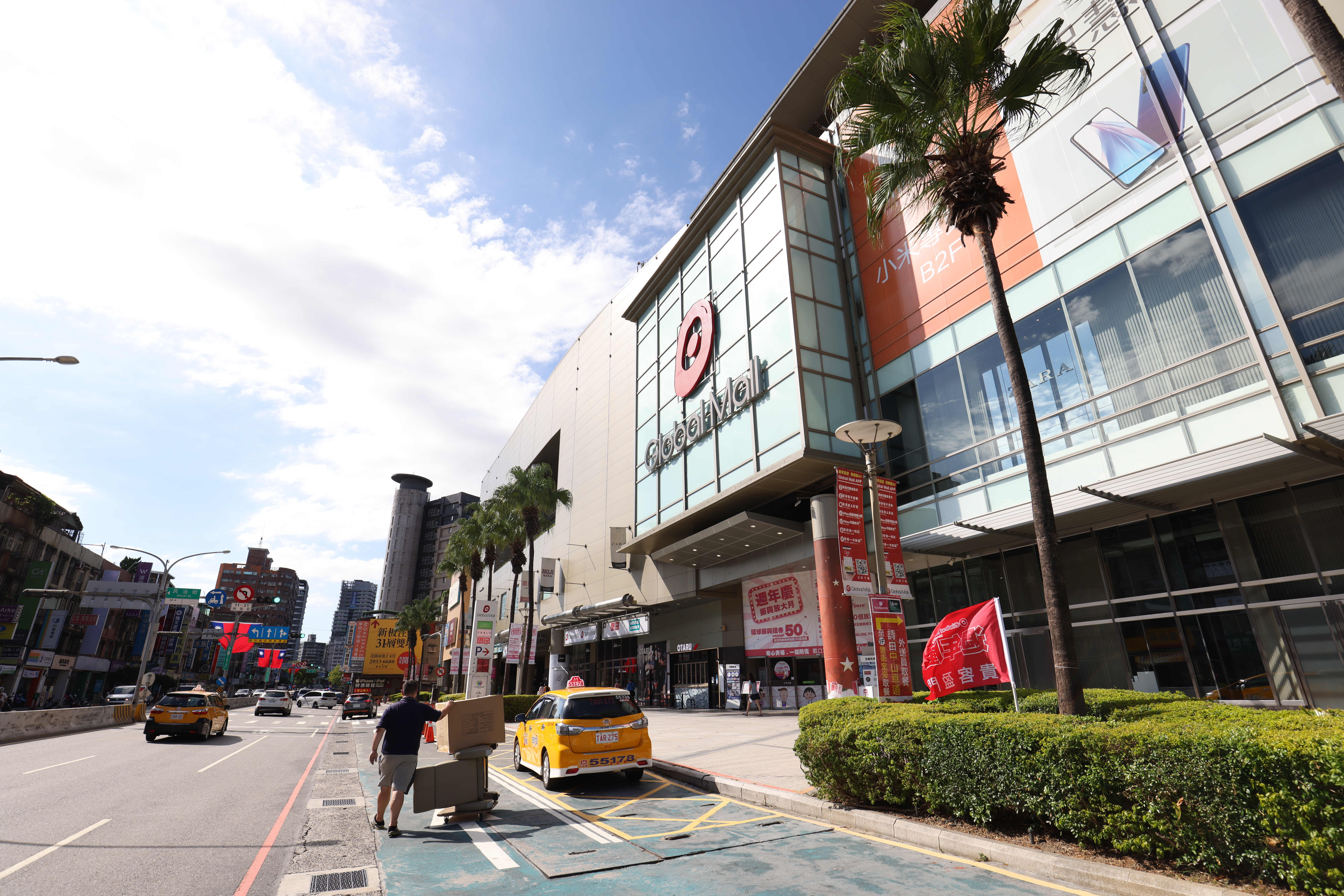 「小福利火鍋會所」首店，選擇開在占地廣闊的新北市中和環球購物中心。 