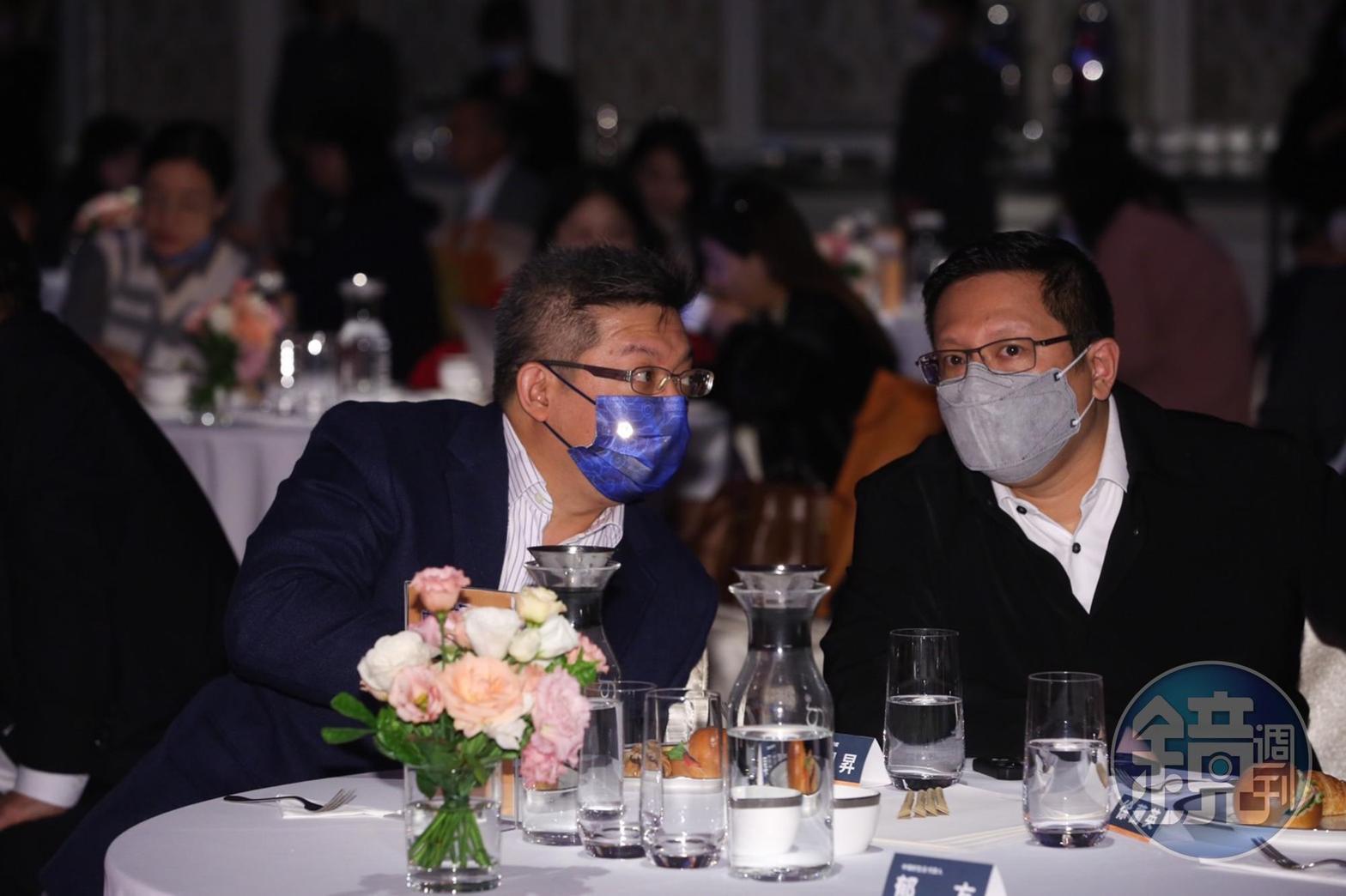 中保科副董事長林建涵(左)與哥哥、國產集團副總裁林明昇(右)一同出席今天的記者會。