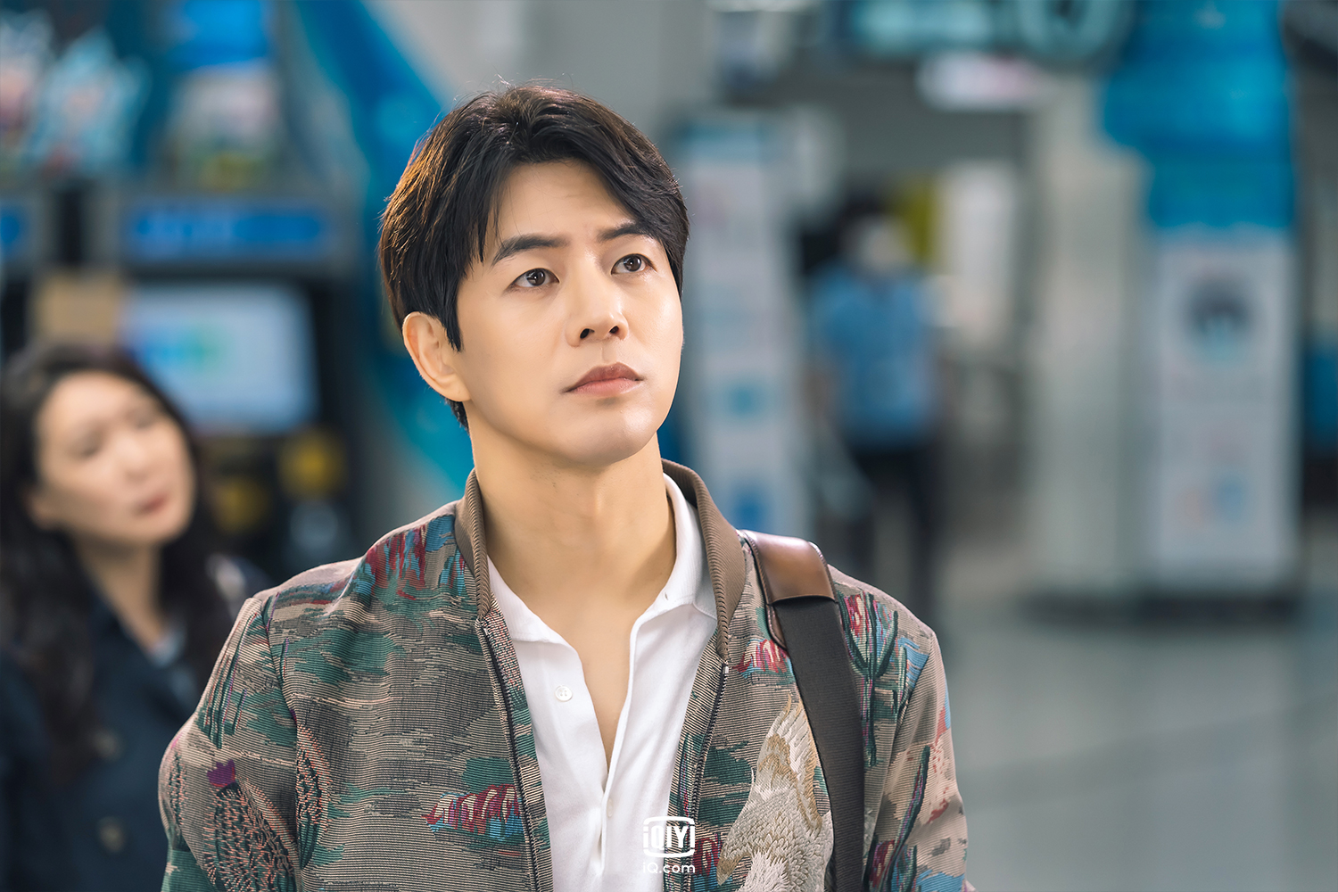 李相侖主演的《雙面人生》日前以自身最高收視率完結，他在接受訪問時過度興奮疑似失言，引起網友不滿。（愛奇藝國際站提供）