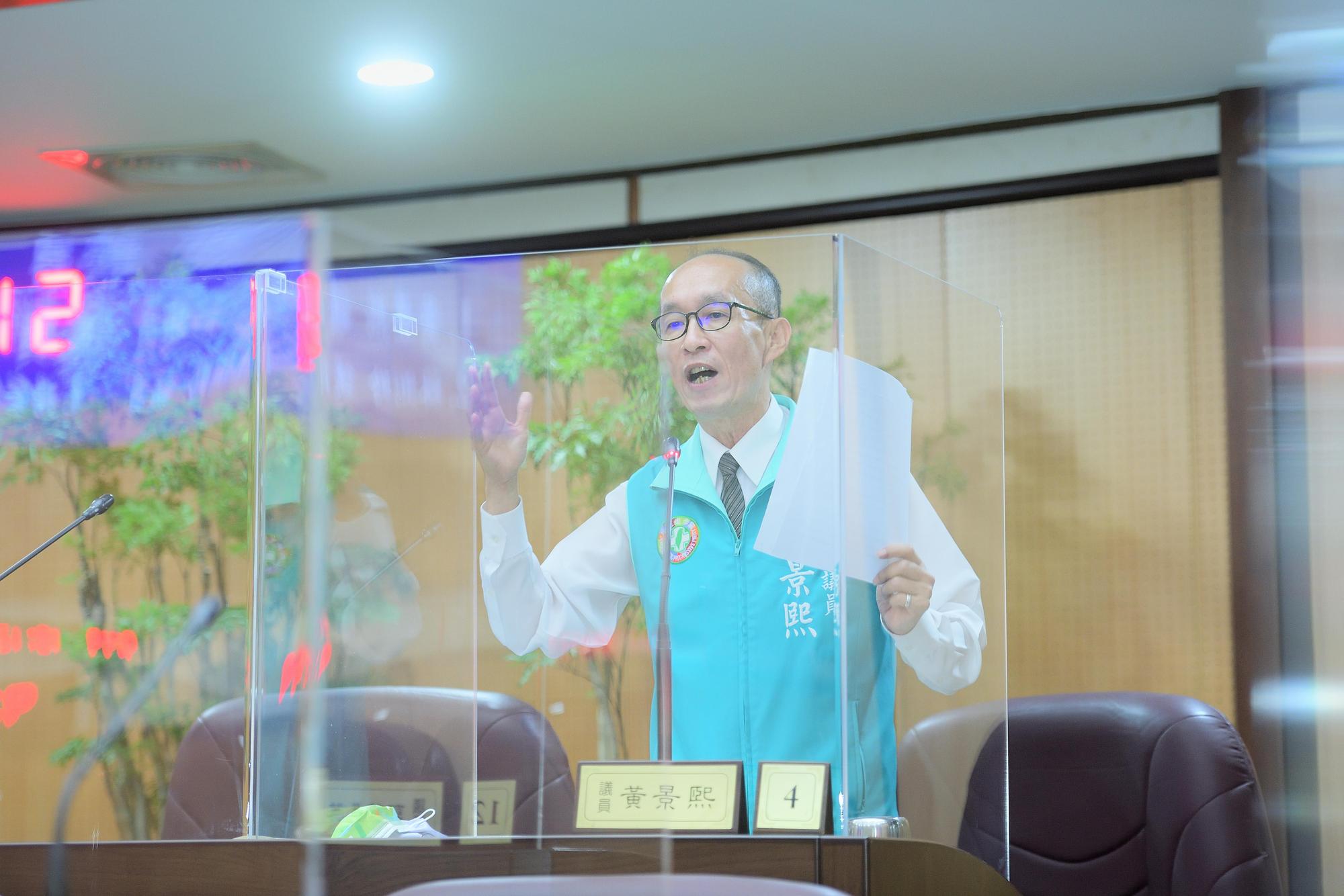 黃景熙認為，越南的都市規劃井然有序，值得台灣去觀摩。（翻攝自桃園市議會）