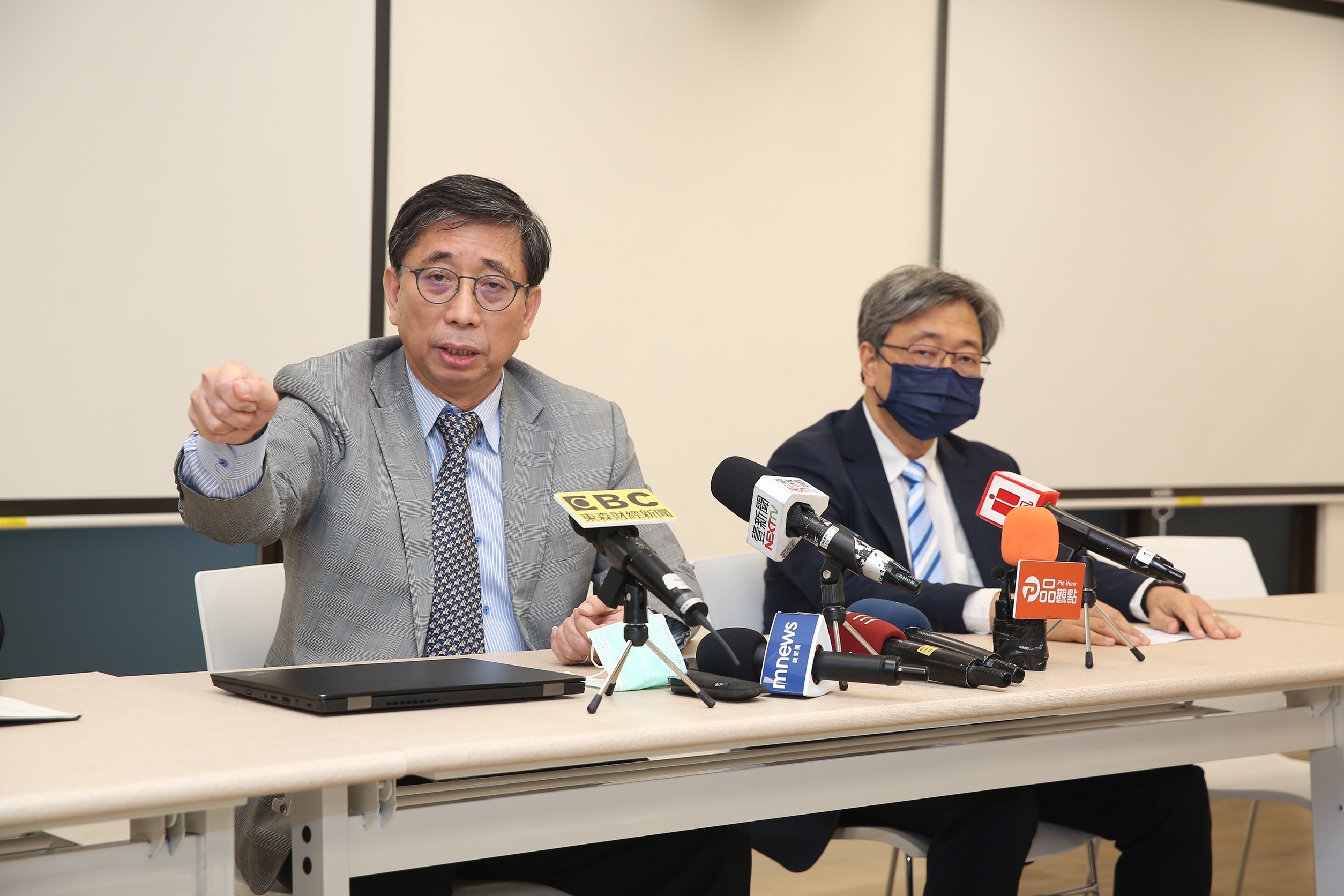 馬堅勇上火線強調自己才是光洋科正派董事長。