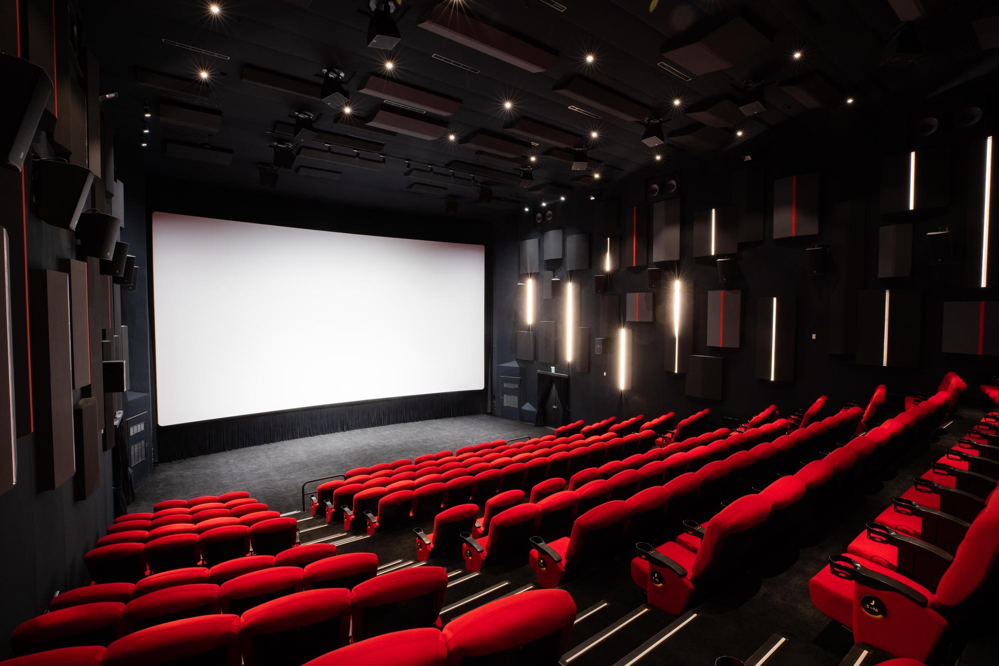 國家影視聽中心大影格擁有201席座位，使用寬13.25公尺高7.17公尺的4K高規對比雷射光源放映系統，每個喇叭可以被獨立控制，提供超高規格的視聽享受。（國家影視聽中心提供）