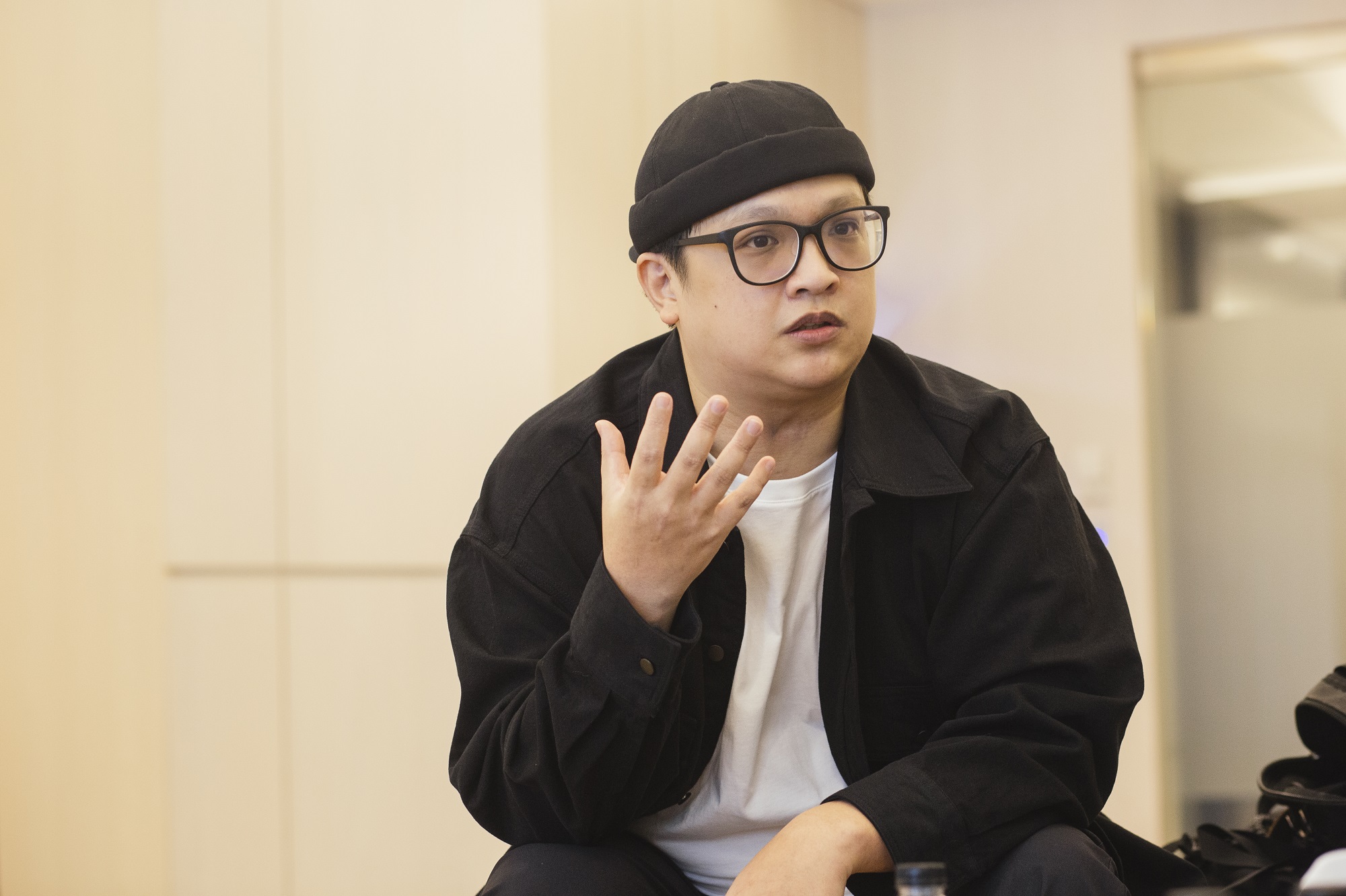 簡奇峯挑戰在奇幻愛情劇中,融入探討價值觀及信仰的議題。