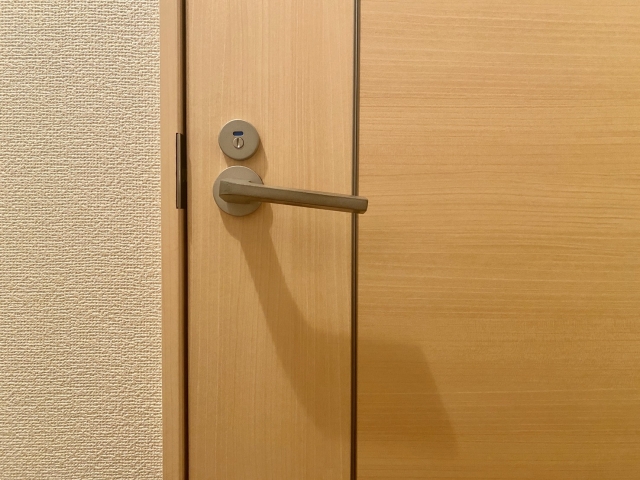 人妻抓姦破門的那一刻,直接胃痙攣吐了(示意圖 photo-ac)