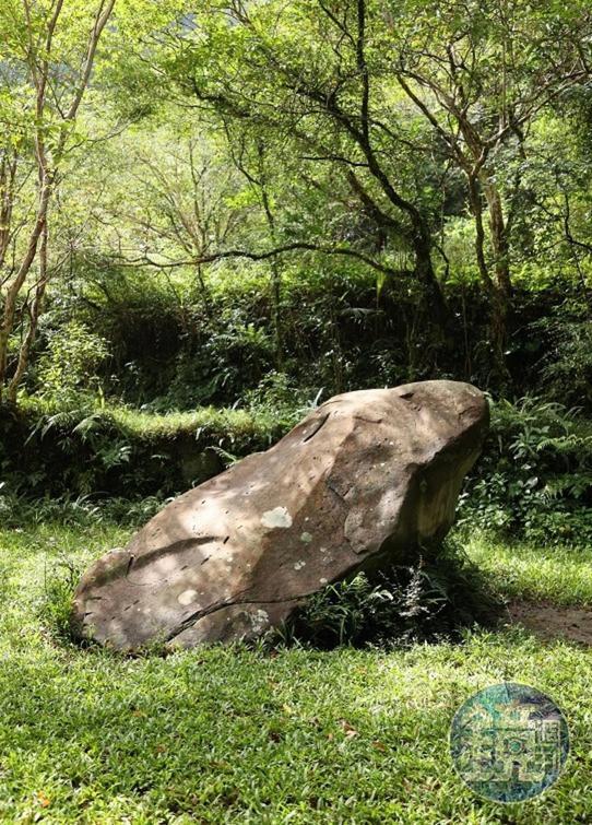 中坑古道上的青蛙石，是重要地標。