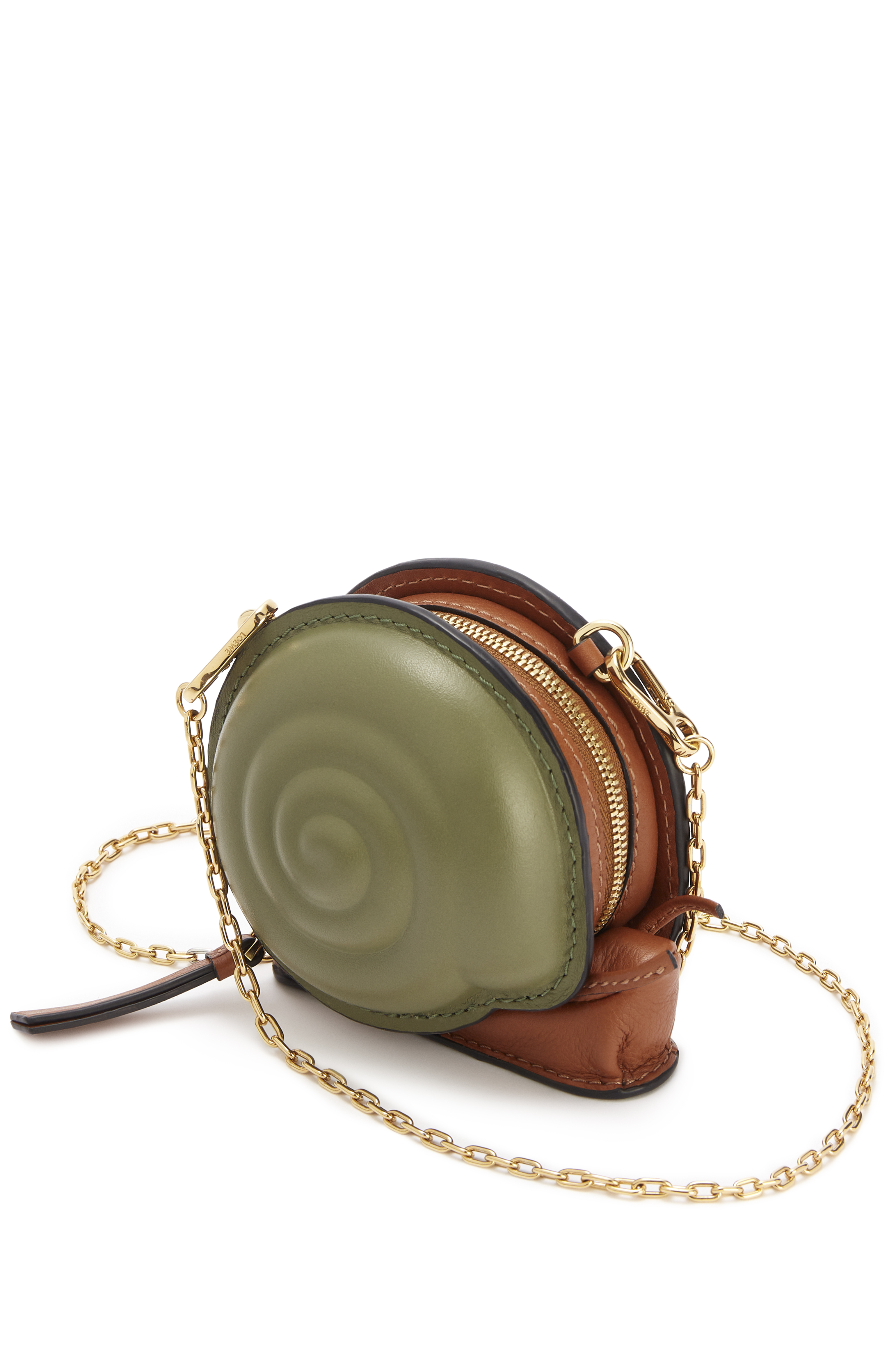 蝸牛造型小牛皮鍊帶包$45,000（LOEWE提供）