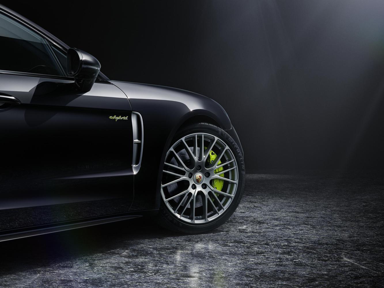 保時捷正式發表風格優雅的特別版車型—Panamera白金版。