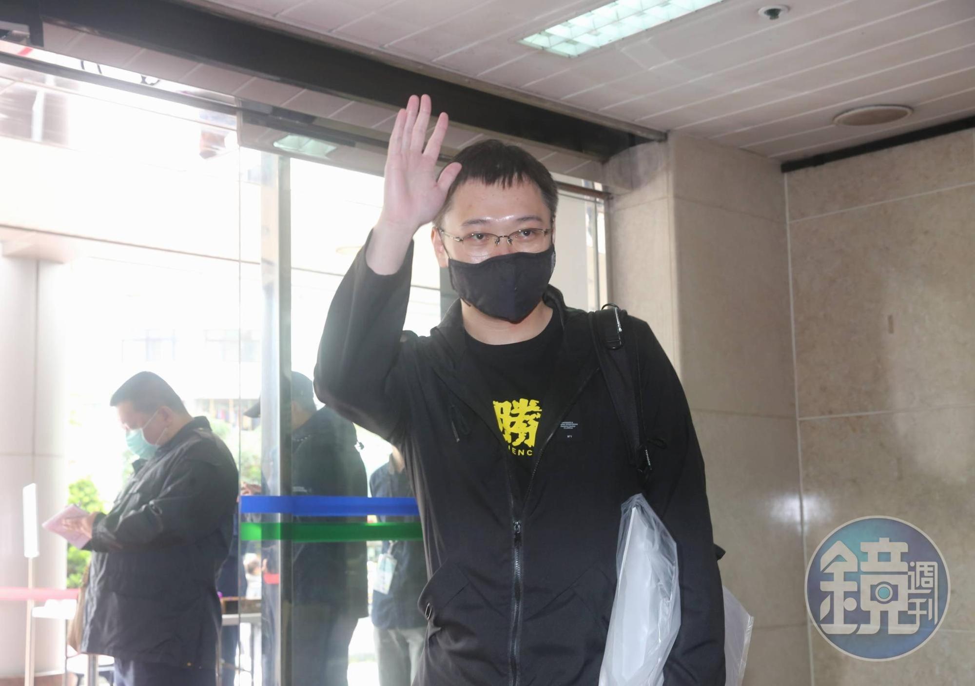 公投領銜人黃士修出席公投說明會。