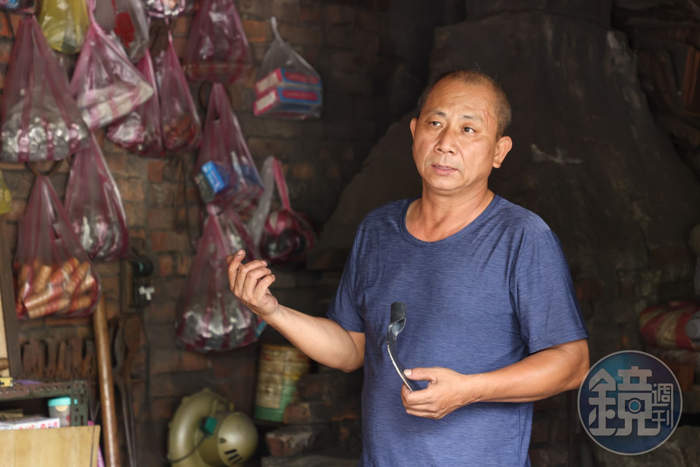 接手「茂伯」店面的莊老闆，談起父親全是思念。