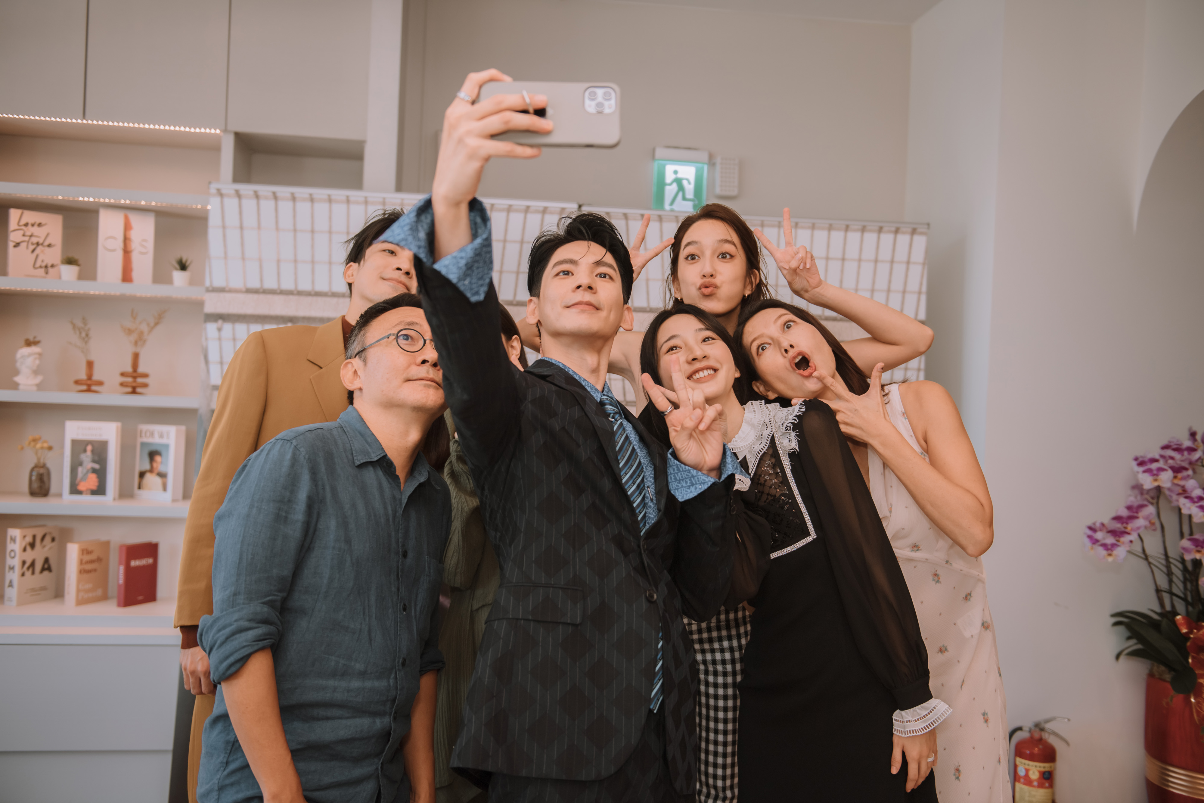 《青春弒戀》由何蔚庭執導，林柏宏、李沐、陳庭妮、林哲熹、丁寧及姚愛寗主演的愛情犯罪寫實力作。（LiTV、星泰國際娛樂提供）